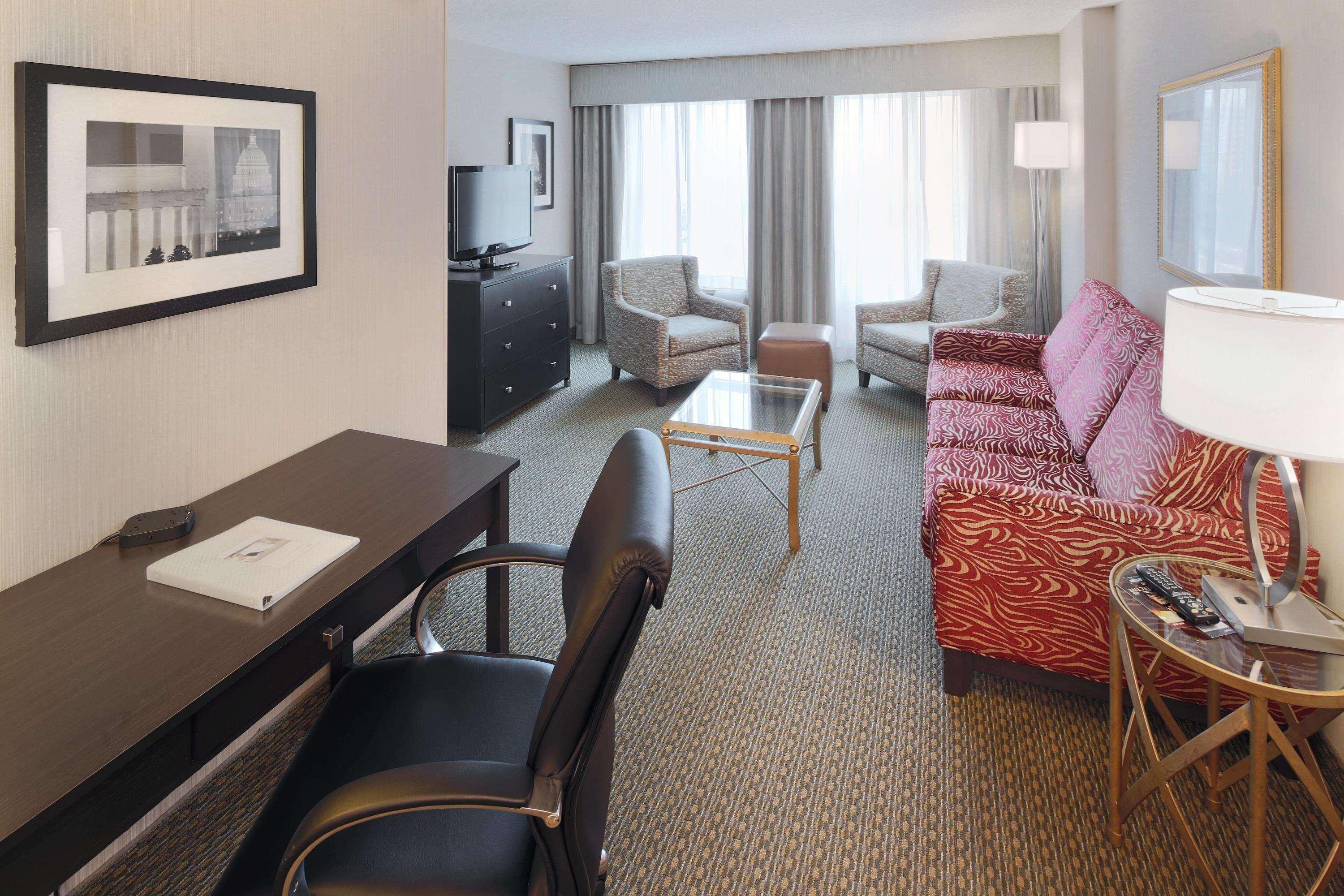 Hampton Inn & Suites Arlington Crystal City Dca Eksteriør billede