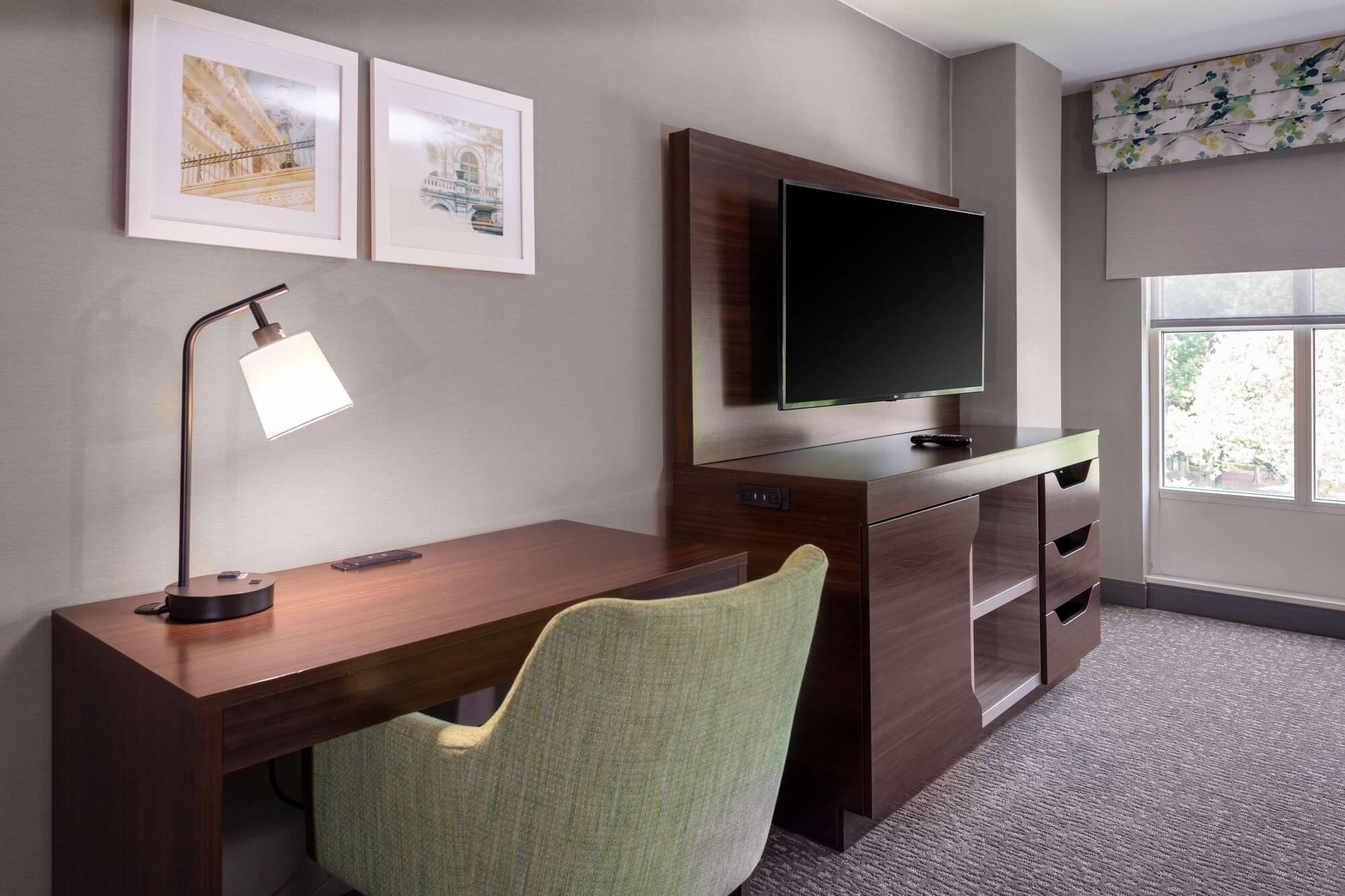 Hampton Inn & Suites Arlington Crystal City Dca Eksteriør billede