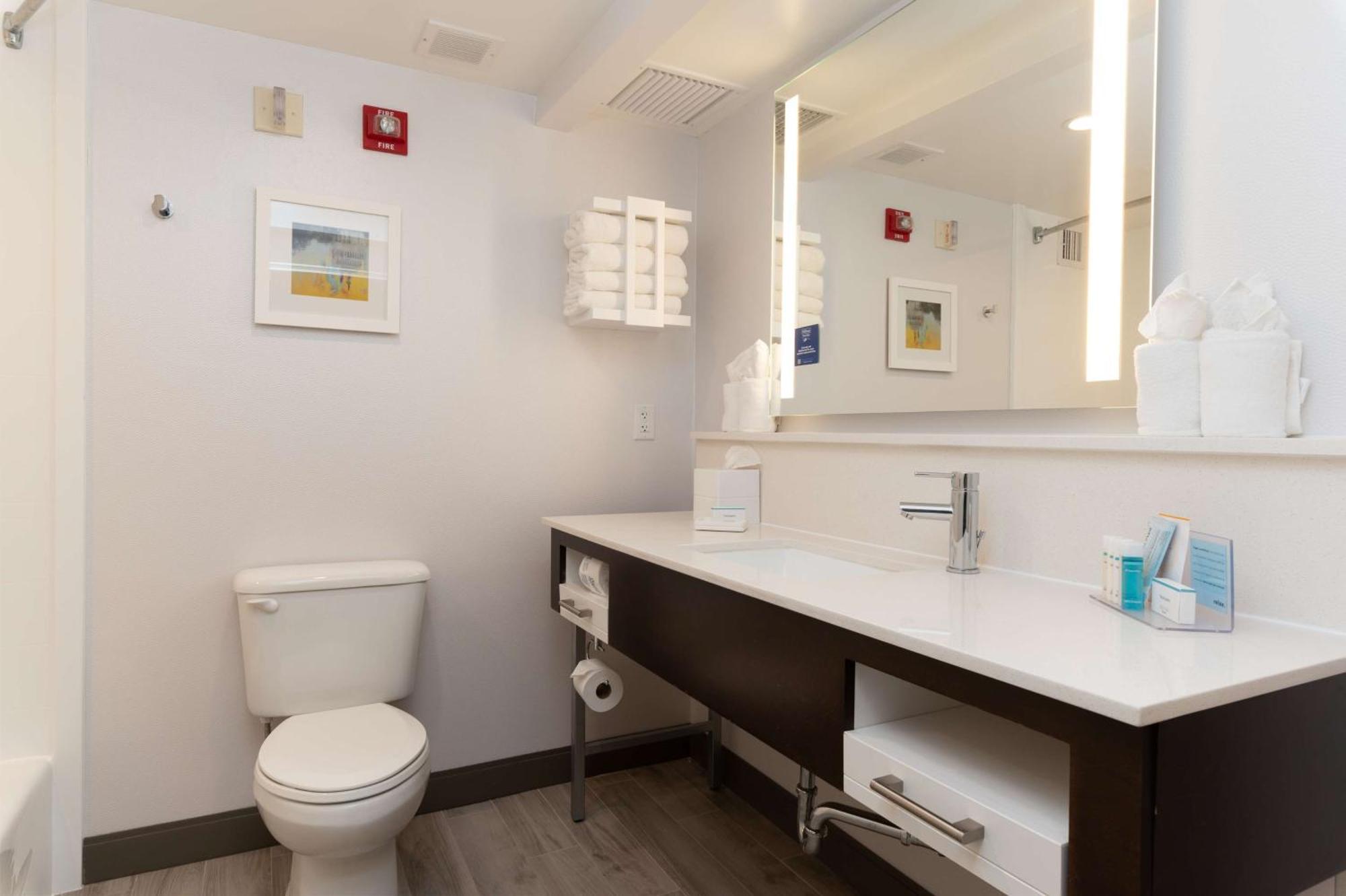 Hampton Inn & Suites Arlington Crystal City Dca Eksteriør billede
