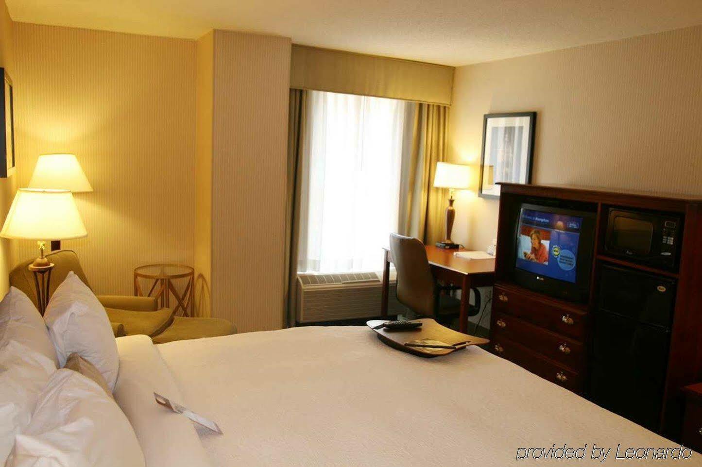 Hampton Inn & Suites Arlington Crystal City Dca Eksteriør billede